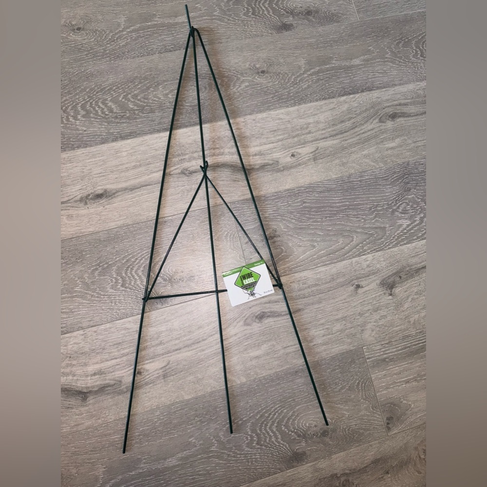 NWT FloraCraft Sturdy All-Purpose Wire 30" Easel